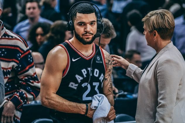 足球运动中 足球运动中