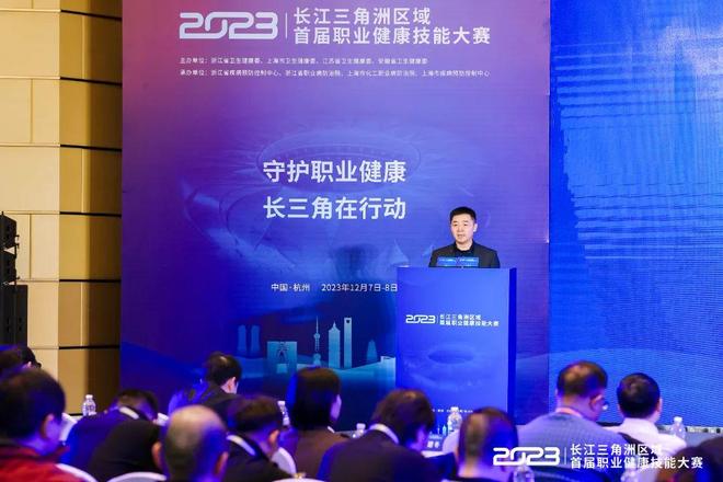 凌晨顺利拿 凌晨顺利拿