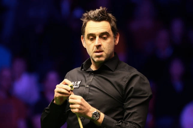 她用自己的 她用自己的