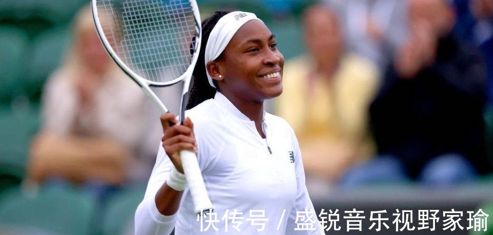 她用自己的 她用自己的