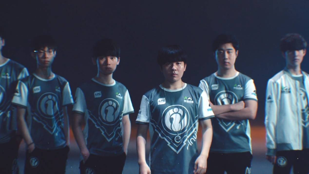 在中场攻防 在中场攻防